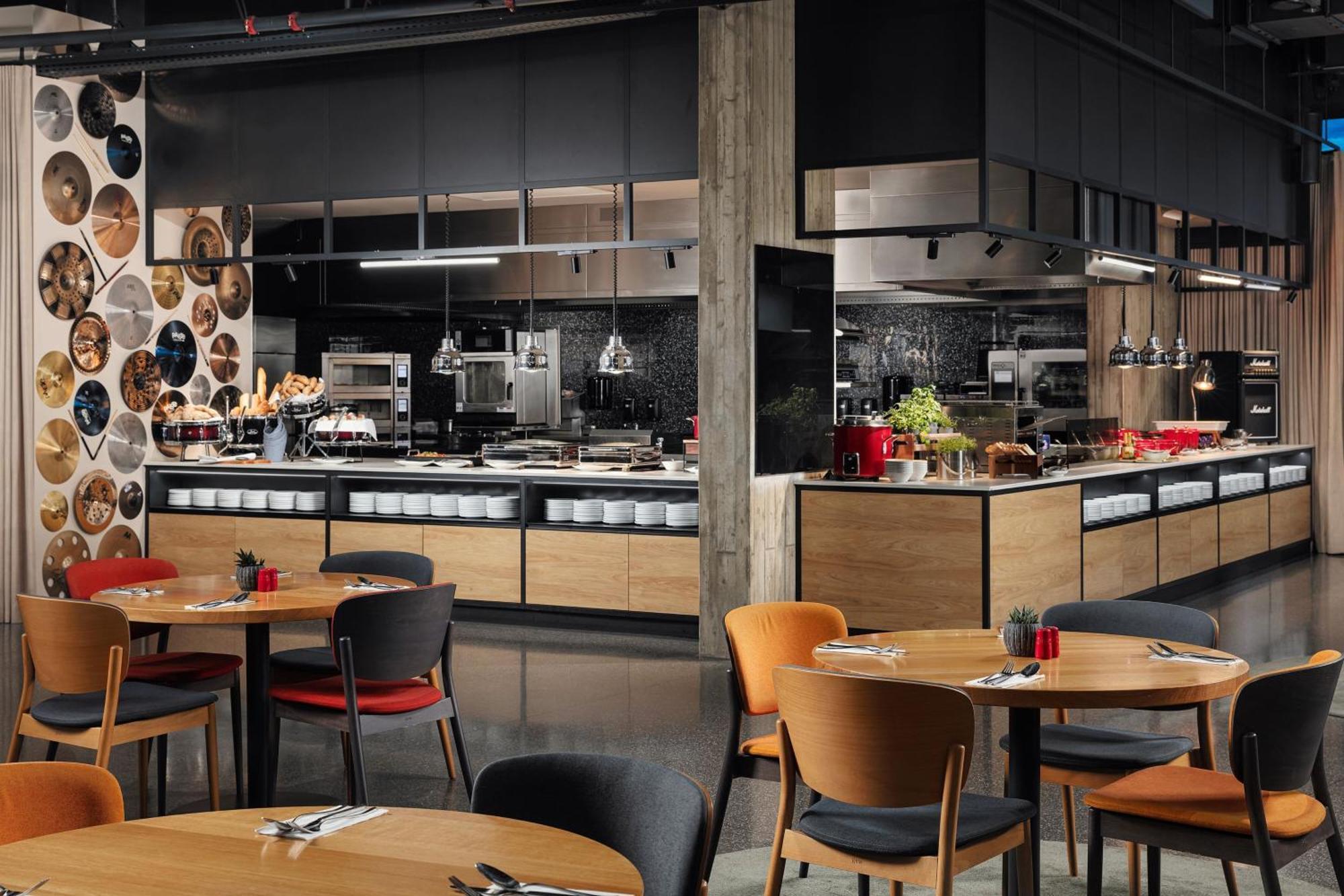 Stages Hotel Prague, A Tribute Portfolio Hotel 外观 照片