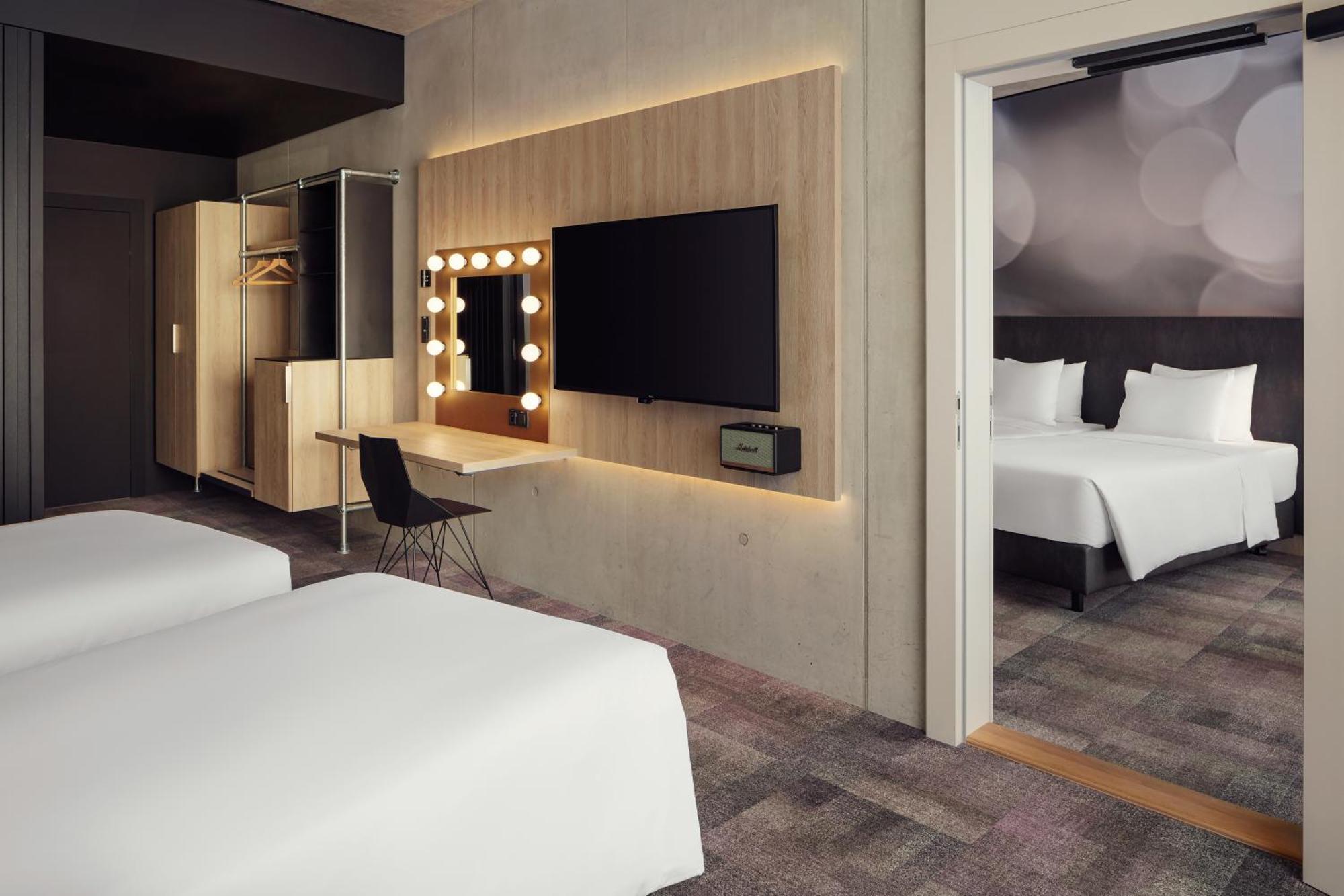 Stages Hotel Prague, A Tribute Portfolio Hotel 外观 照片